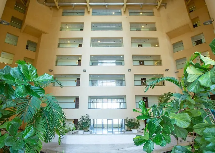 1 Bedroom Elegant & Spacious At Sky Gardens Difc